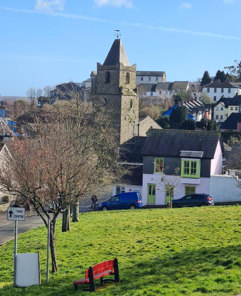 Kinsale town cosy home 2 min walk to town center