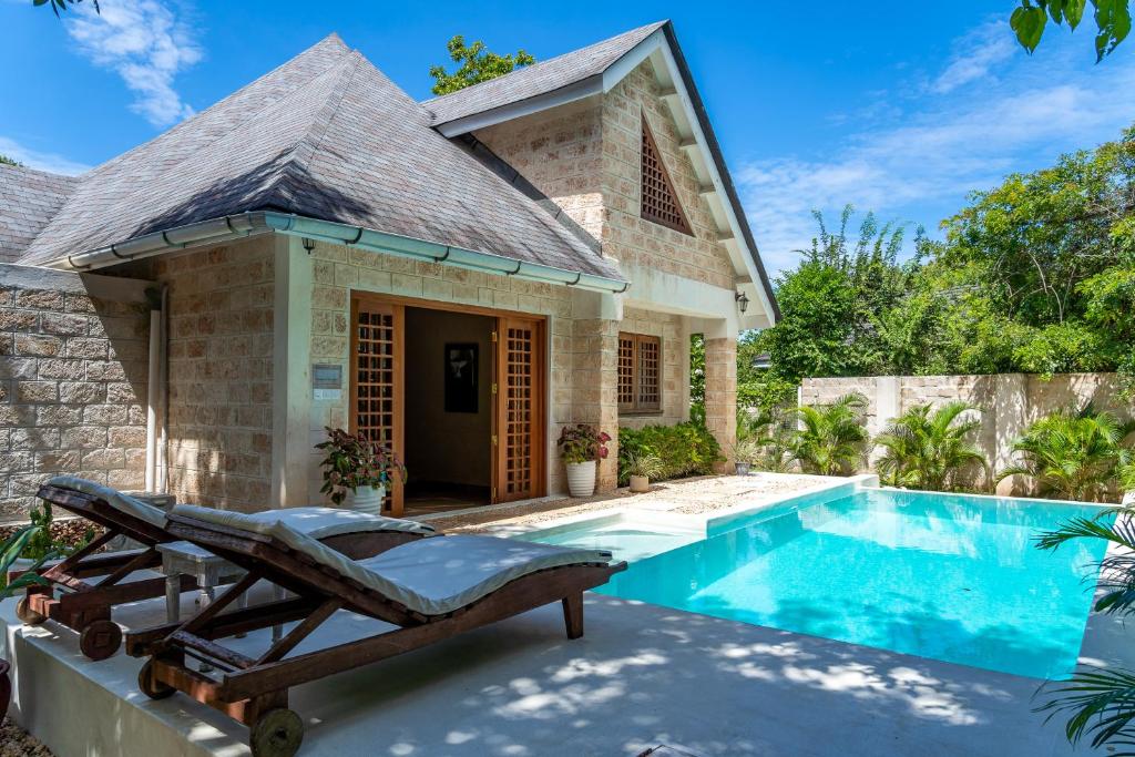 private pool cottage diani beach