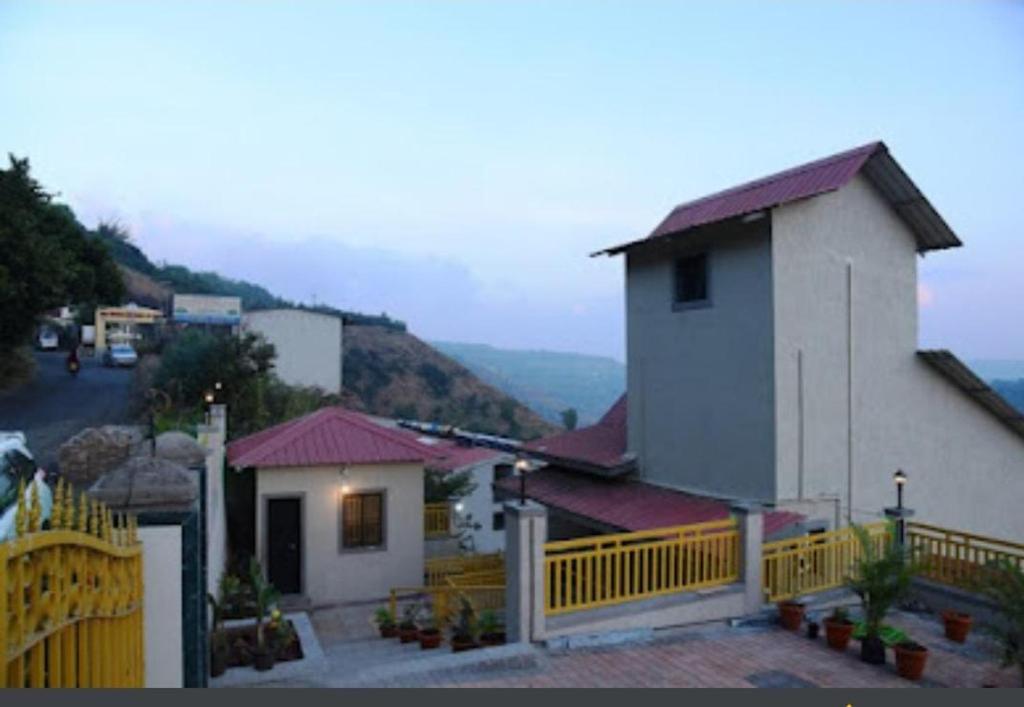 Rozaan Villa Valley View