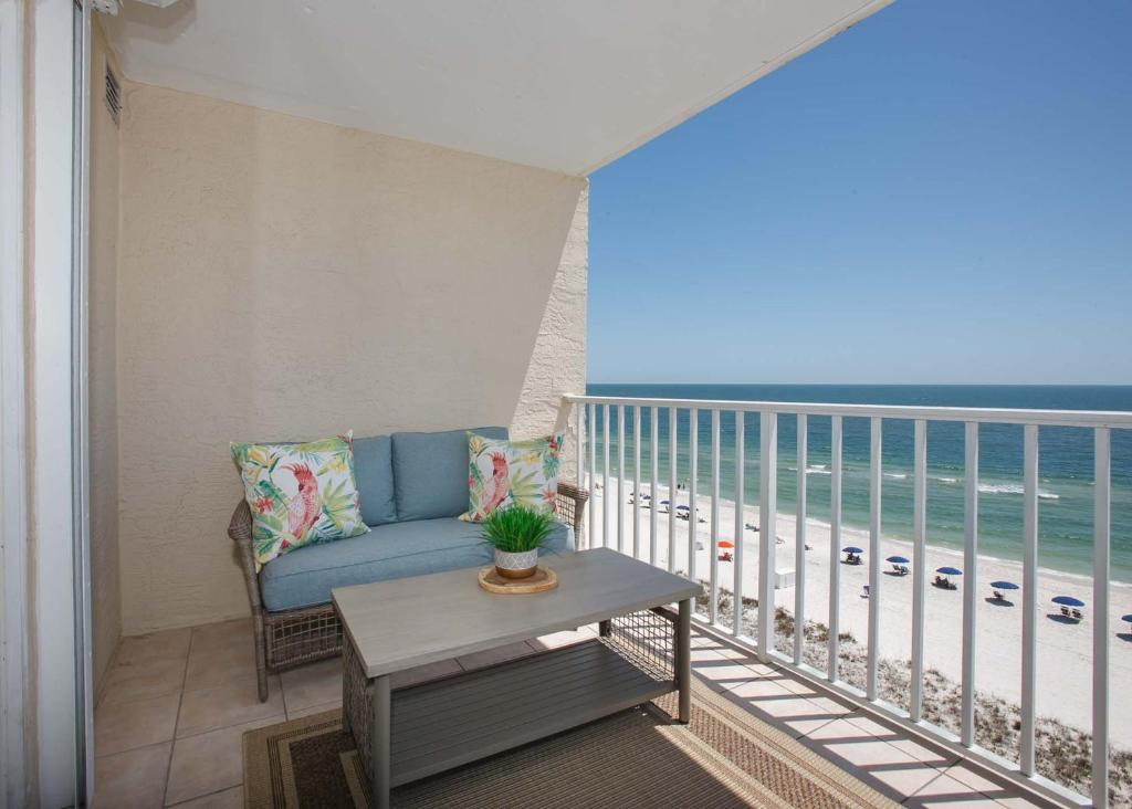 Seacrest 709 - Gorgeous views from this beachfront corner condo