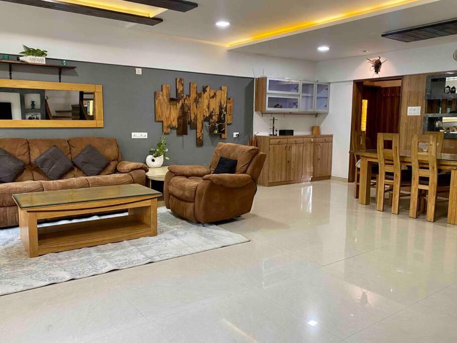 Chic & Luxurious Duplex Villa in Kharadi