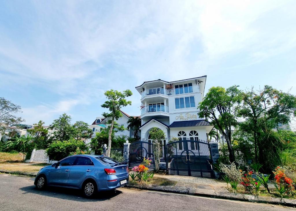 Sale Off 40 Percent End Year Ocean Villa Nha Trang 600m2 with 7 Bedrooms, Karaoke, BBQ