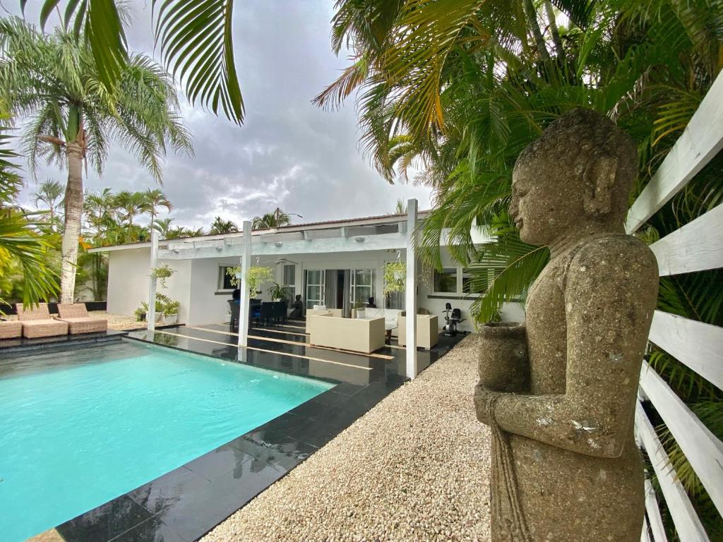 EXOTIC VILLA II - Three Bedroom Villa in Juan Dolio Beach