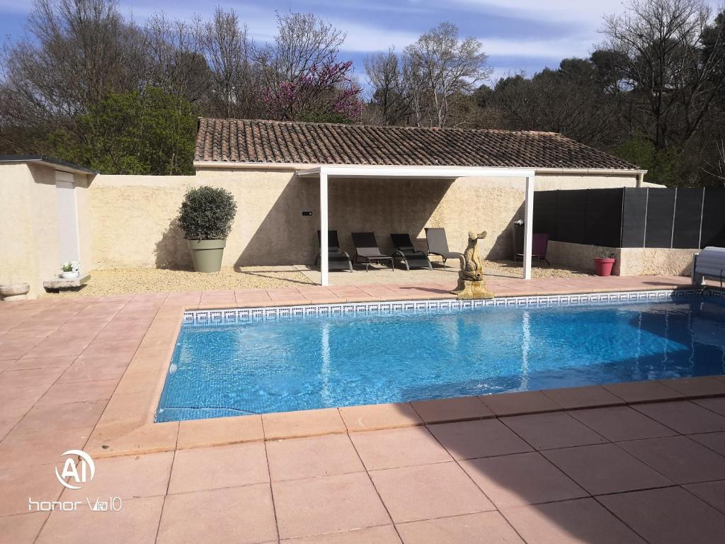 La maison de Marie Hélène 2 piscine partagée