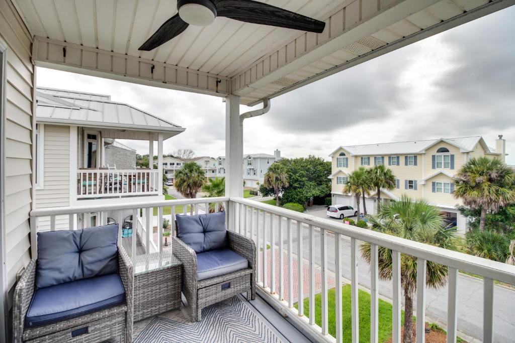 Elegant Tybee Island Townhome, Steps to Beach