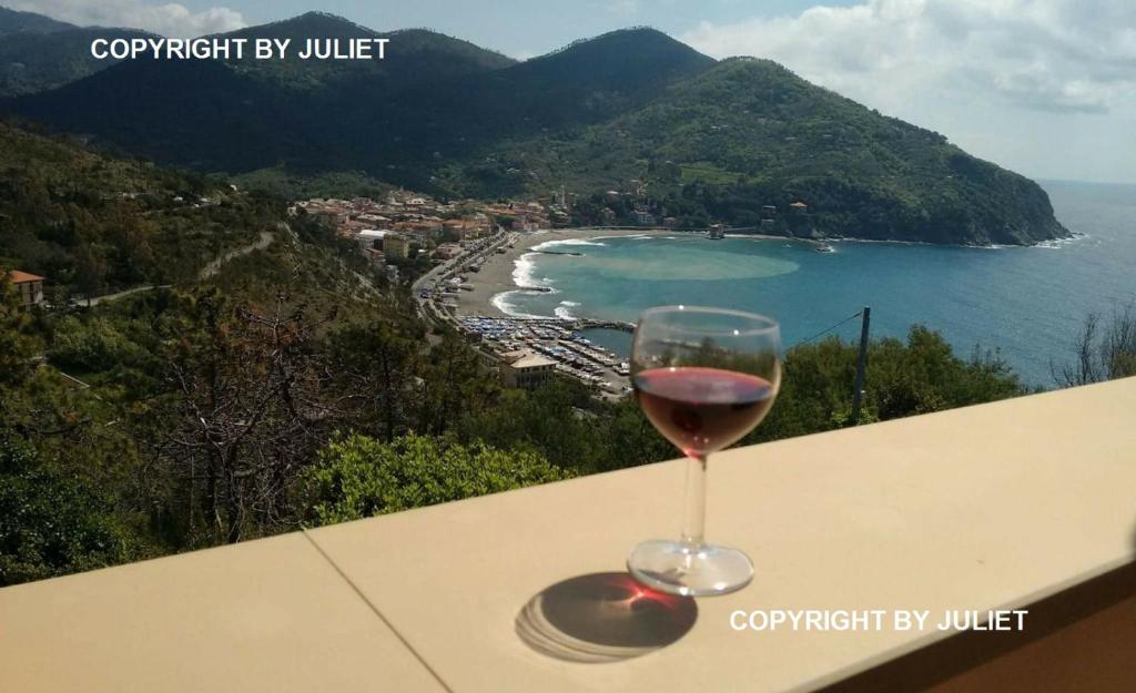 Juliet - apartment in Liguria 5 Terre UNESCO site