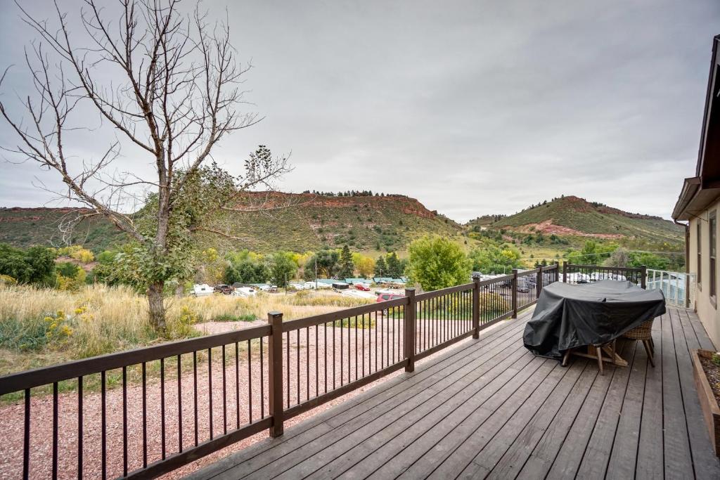 Quaint Fort Collins Home with Mountain Views!