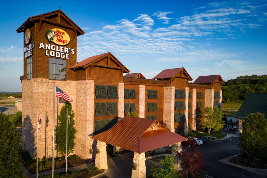 Bass Pro Shops Angler's Lodge