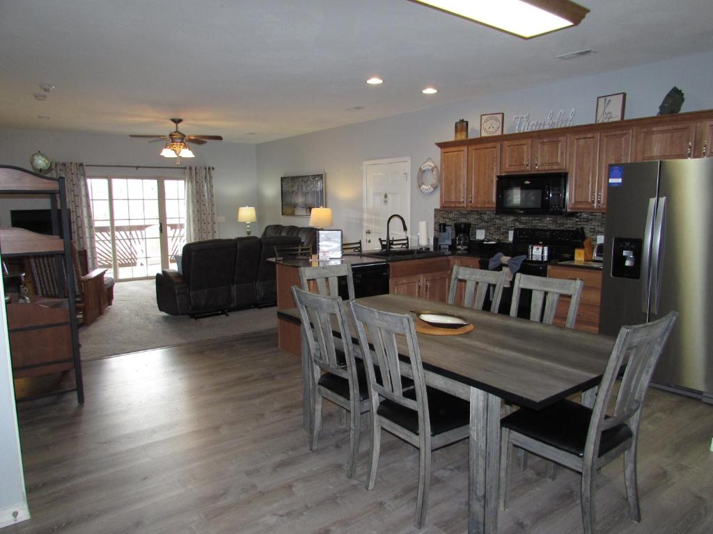 Condo B-4 near Table Rock Lake